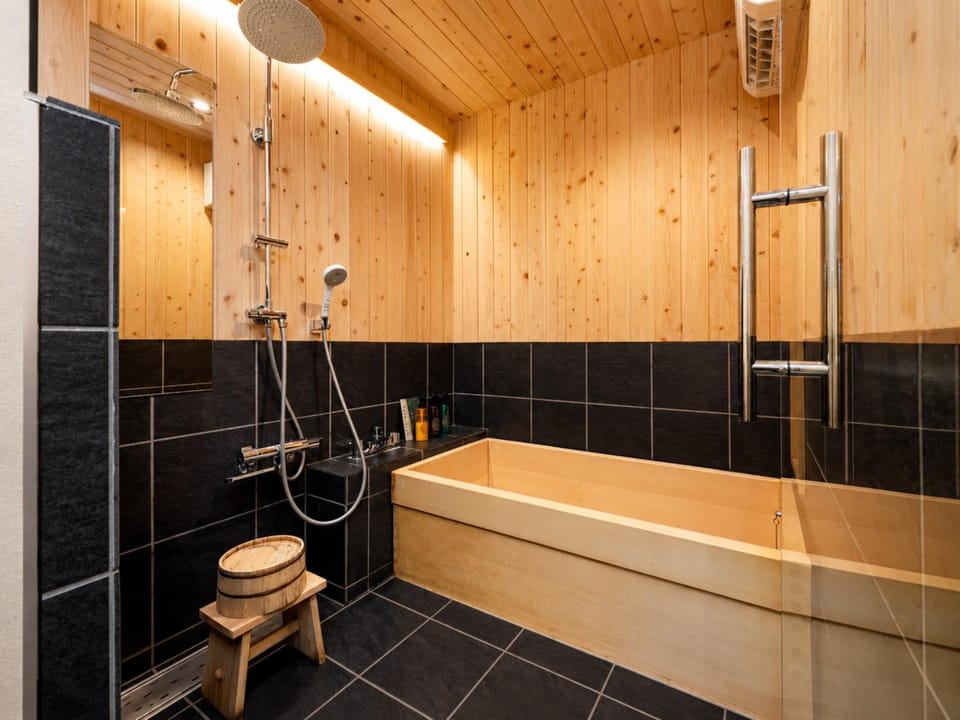 Bathroom, Bath