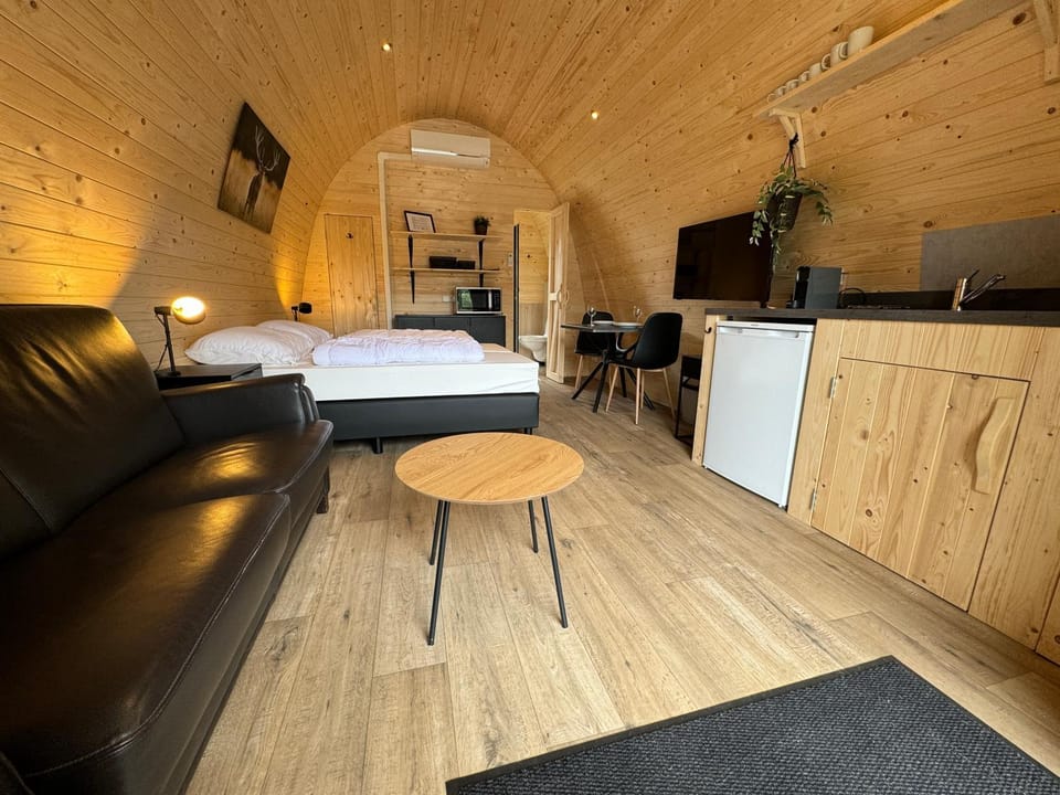 Woodlodge de luxe 2 persoons Campground/ 
RV Resort in Limburg (province)