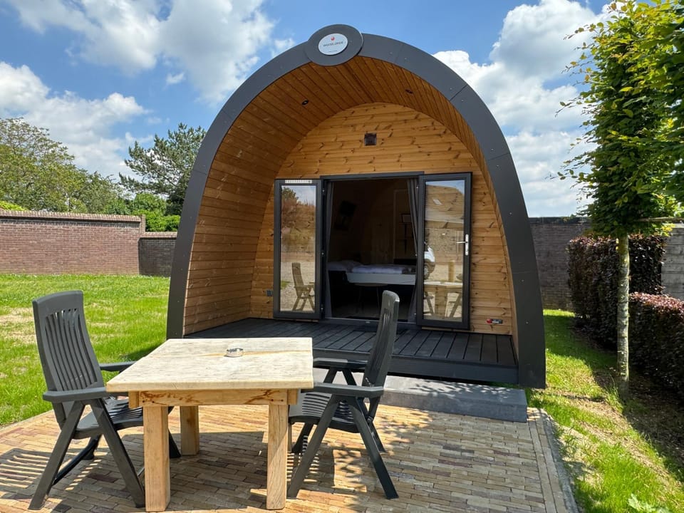 Woodlodge de luxe 2 persoons Campground/ 
RV Resort in Limburg (province)