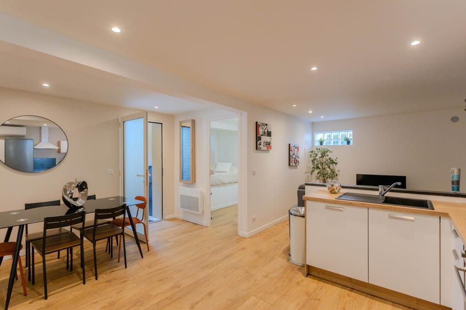 TV and multimedia, Dining area