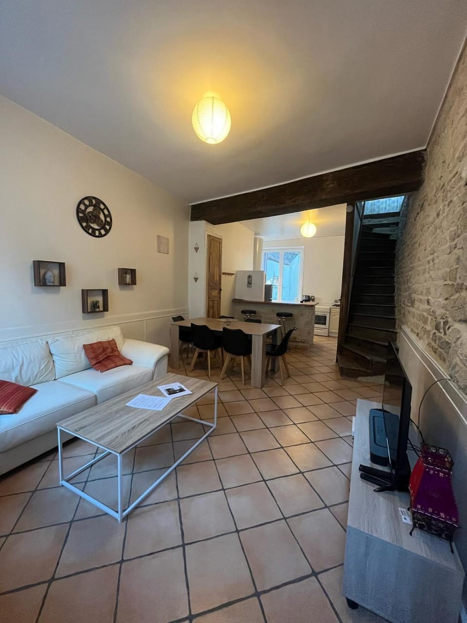 Living room, Dining area