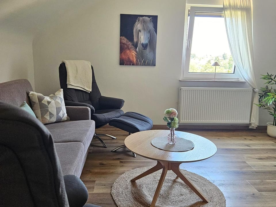 Living room, Photo of the whole room, Seating area