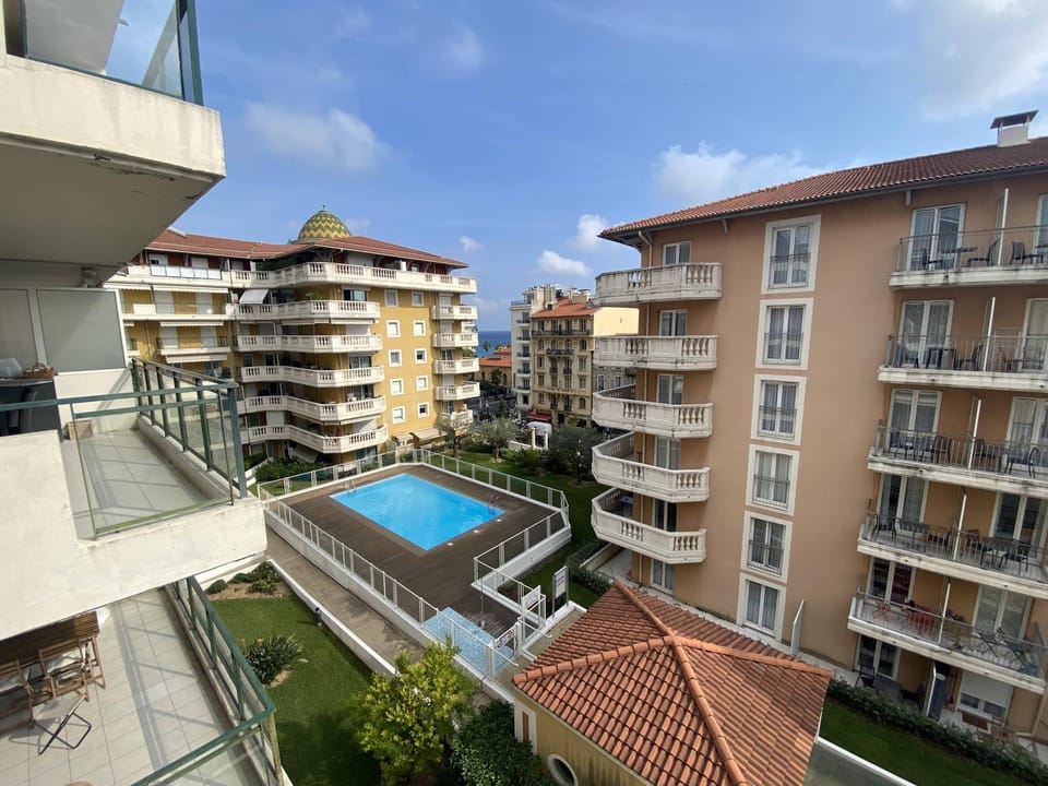 Property building, Pool view, Swimming pool