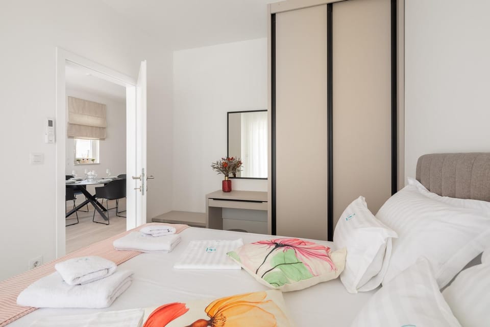 TT - Apartments with private parking Apartment in Split-Dalmatia County