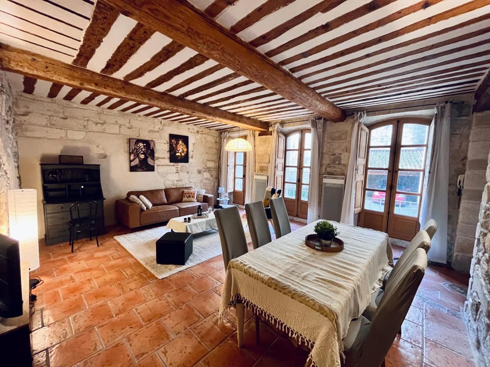 Magnifique appartement 70m2 proche du palais des papes Apartment in Avignon