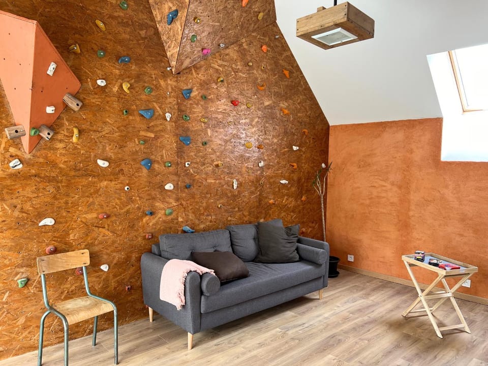 Game Room, Living room, Seating area