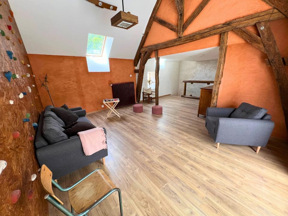 Game Room, Living room, Seating area