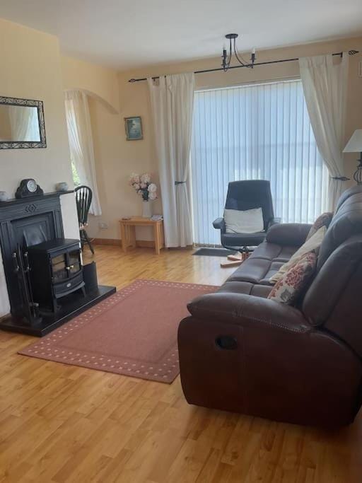 Mountain retreat - bright & spacious 2 bed home with large garden House in County Cork