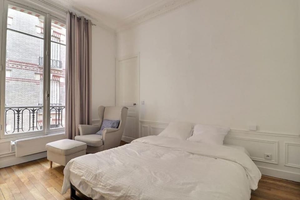 Luxury 3 Bedrooms Apartment near Champs Elysees Apartment in Paris