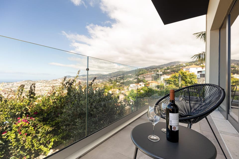 The View Flat by Rent-a-key House in Funchal
