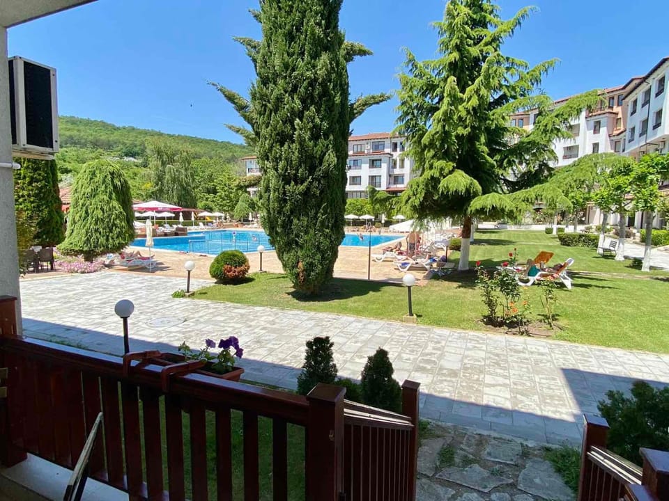 Garden, Balcony/Terrace