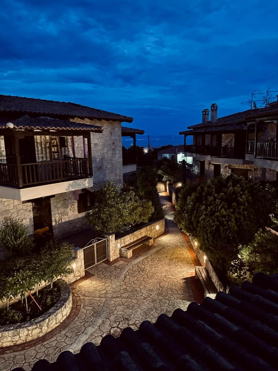 Property building, Garden, Garden view