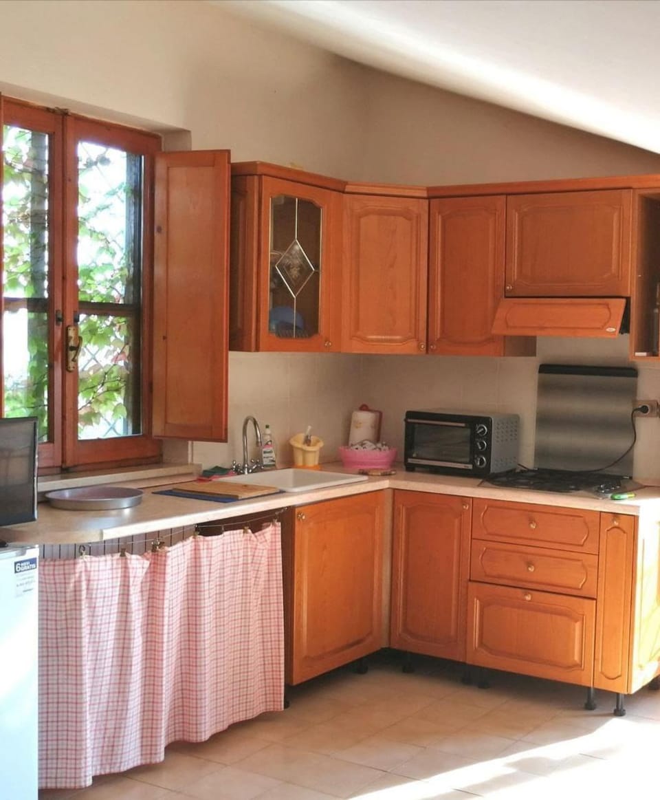 Kitchen or kitchenette, pet friendly