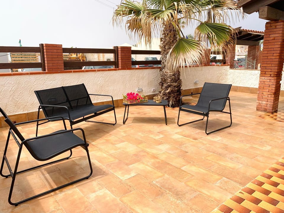 Patio, Day, Balcony/Terrace
