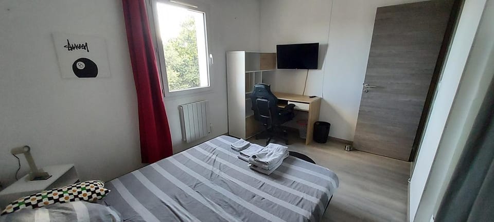 TV and multimedia, Photo of the whole room