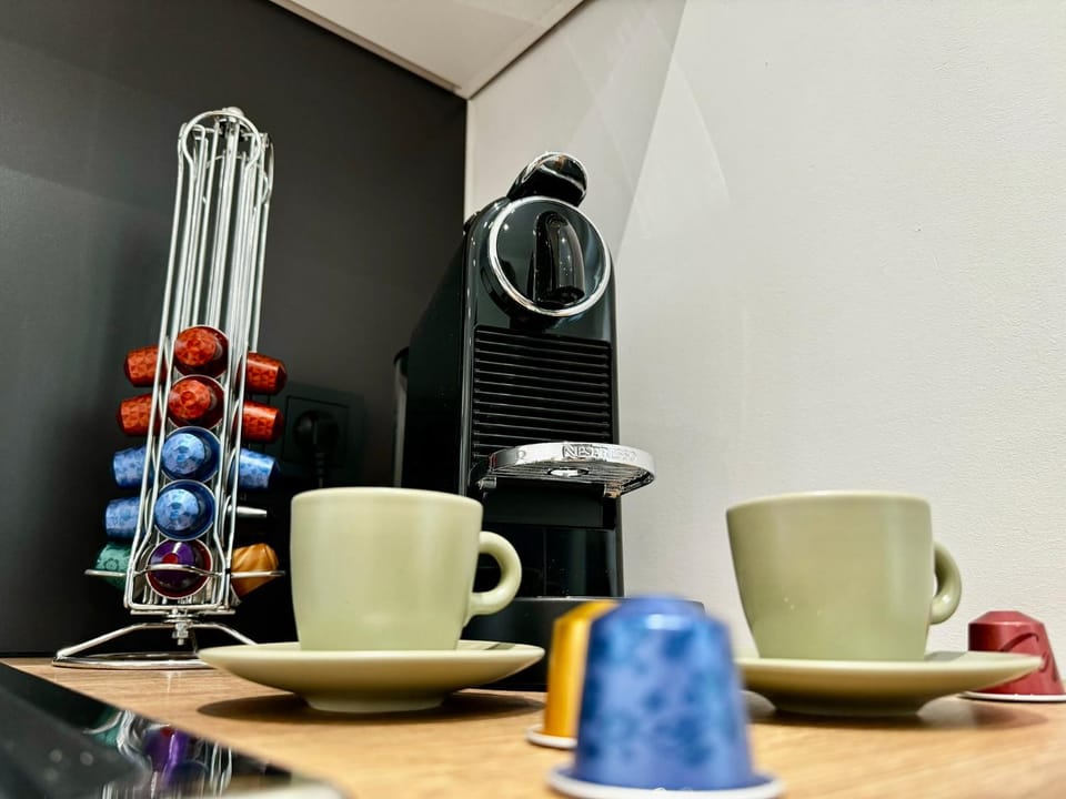 Coffee/tea facilities, Kitchen or kitchenette