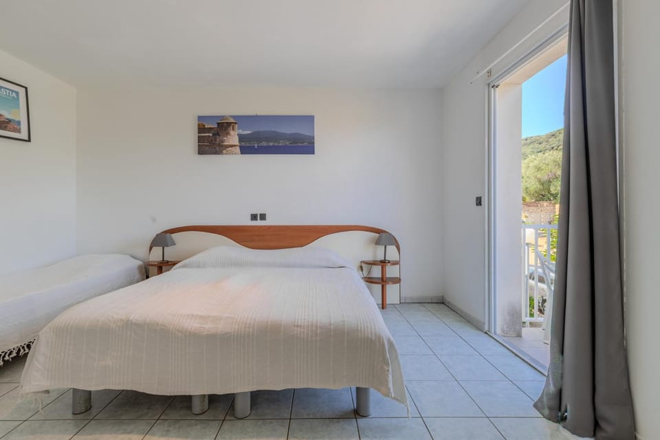 Les villas Maristella, résidence haut de gamme à deux pas de la mer House in Corsica