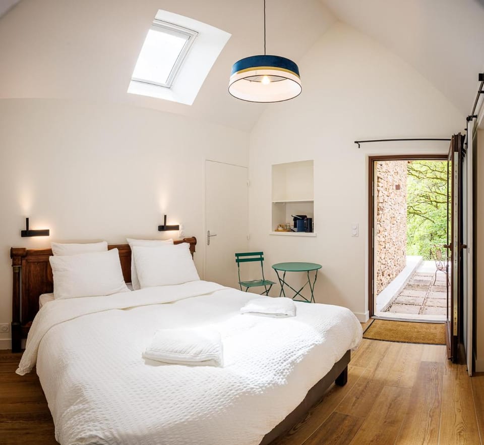 Bedroom, Garden view