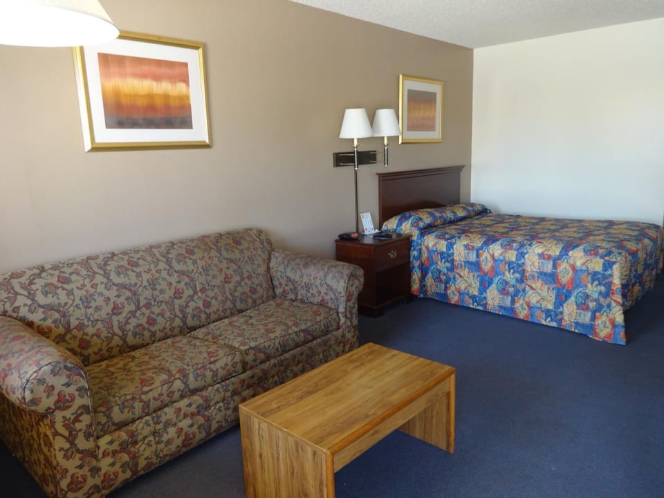 National 9 Inn Motel in Garden City