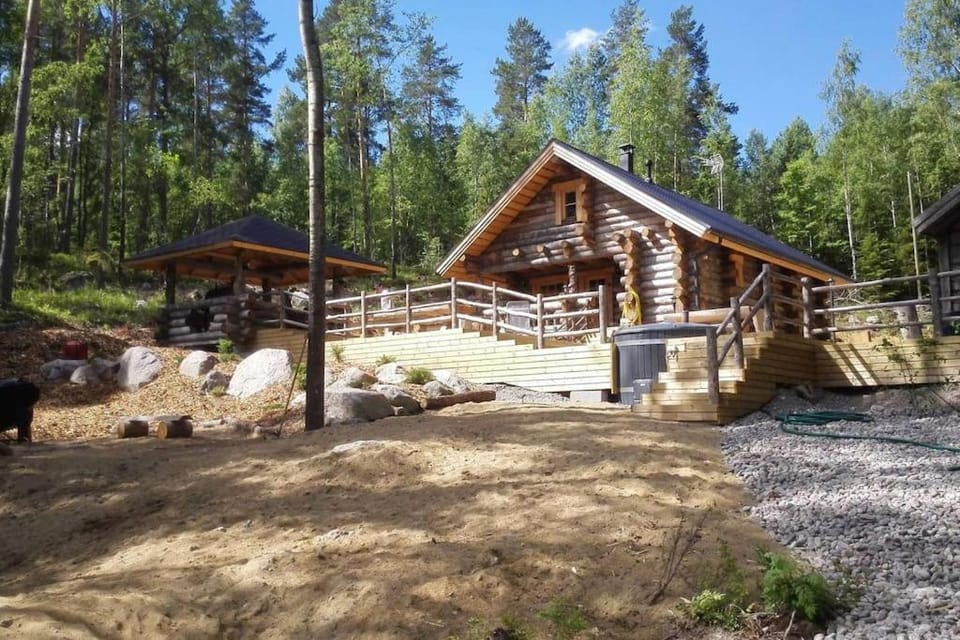 Property building, Day, Natural landscape