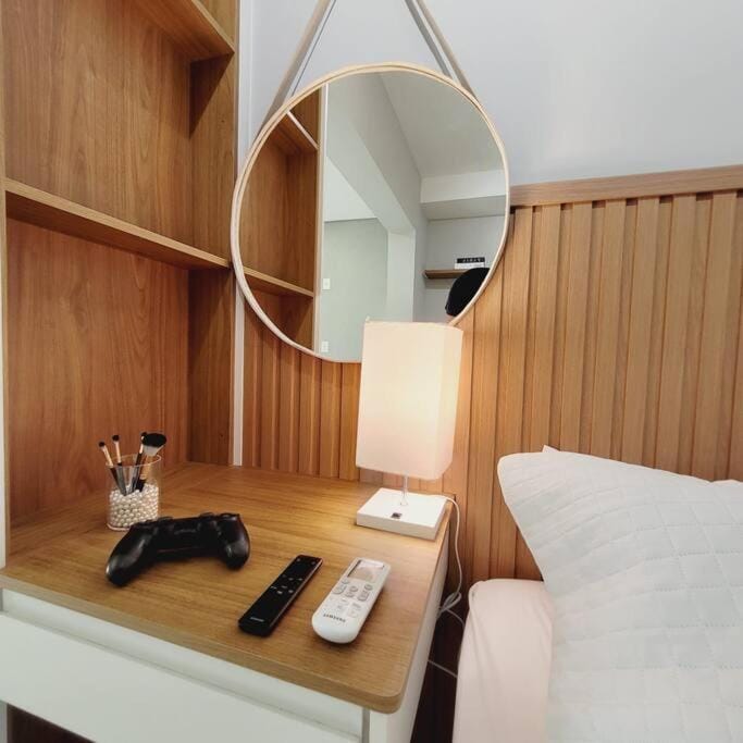 Bed, TV and multimedia, Photo of the whole room, wardrobe