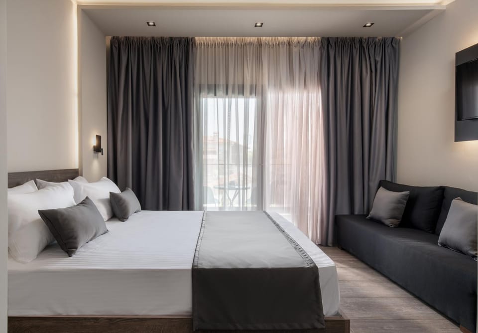 Living room, Bedroom