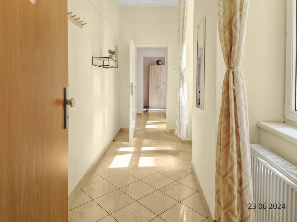 Four-Bedroom, Four King-Size Comfort Apartment in Vienna