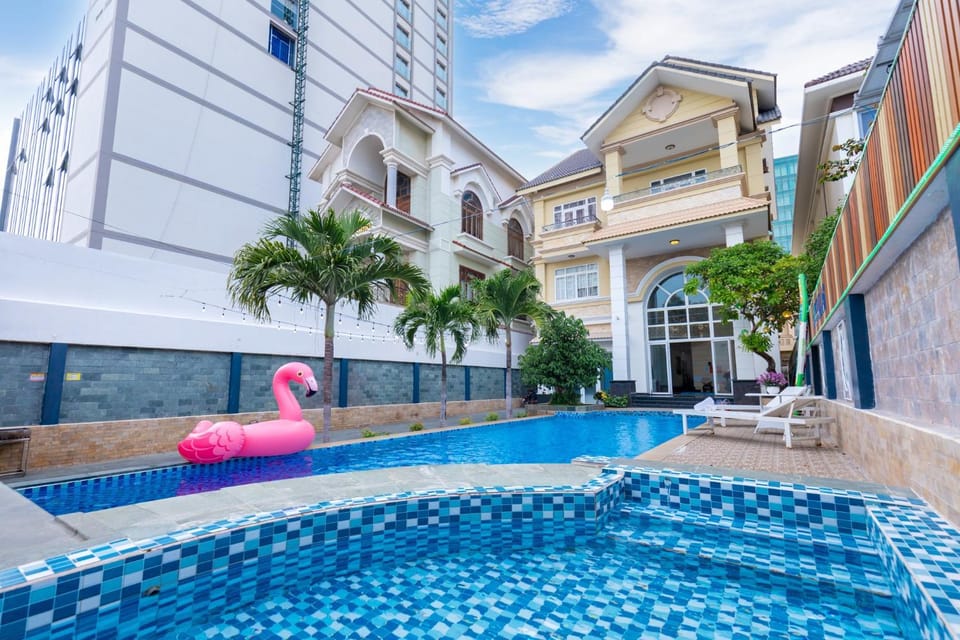 Swimming pool
