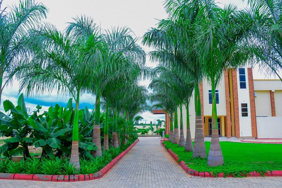 Property building, Day, Garden, Garden view