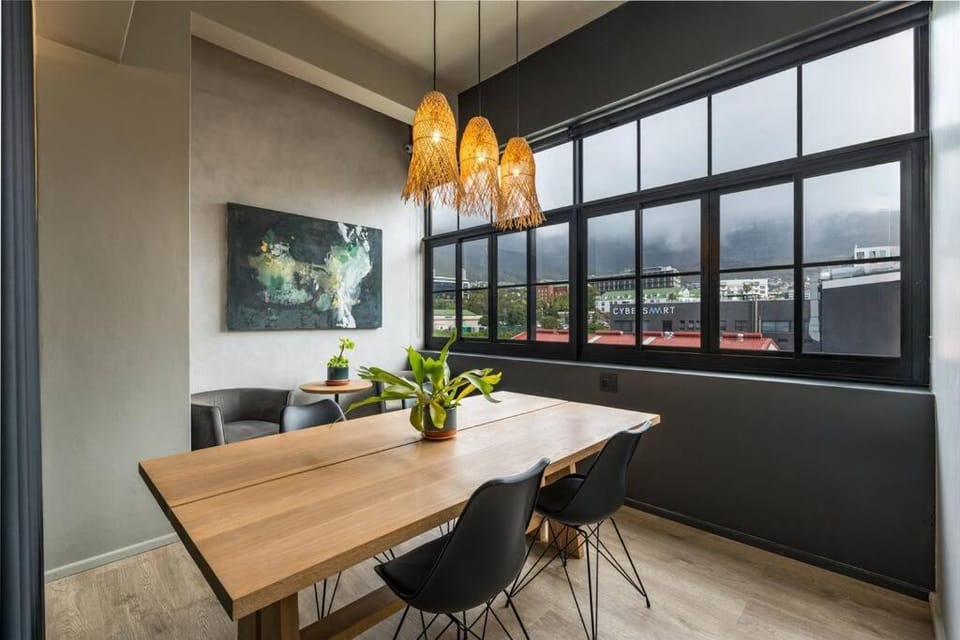 Luxury Studio Apartment - CoWorking - City Views Apartment in Cape Town