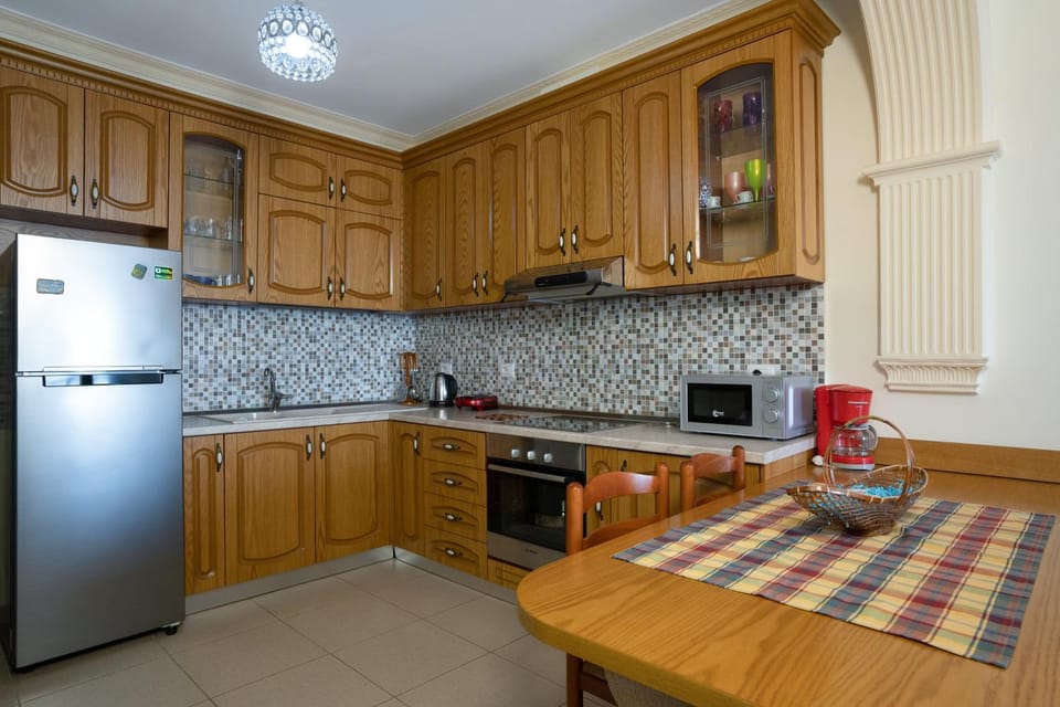 Deluxe Beachfront Apartment Apartment in Vlorë