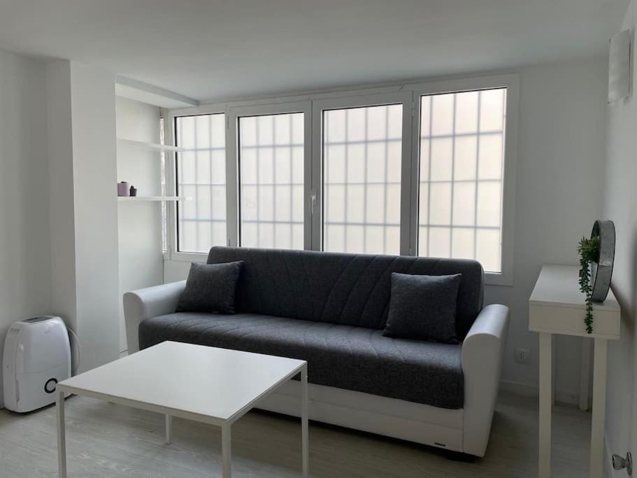 Appartamento Loft Navigli - Bocconi - IULM Apartment in Milan