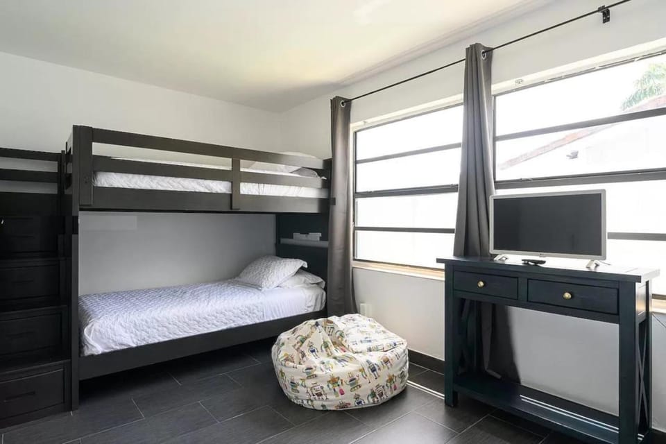 bunk bed