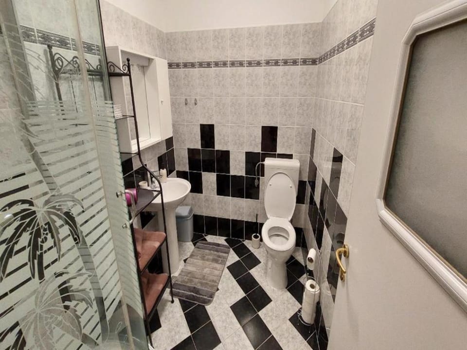 4 Colors Rooms, Cres Bed and Breakfast in Cres