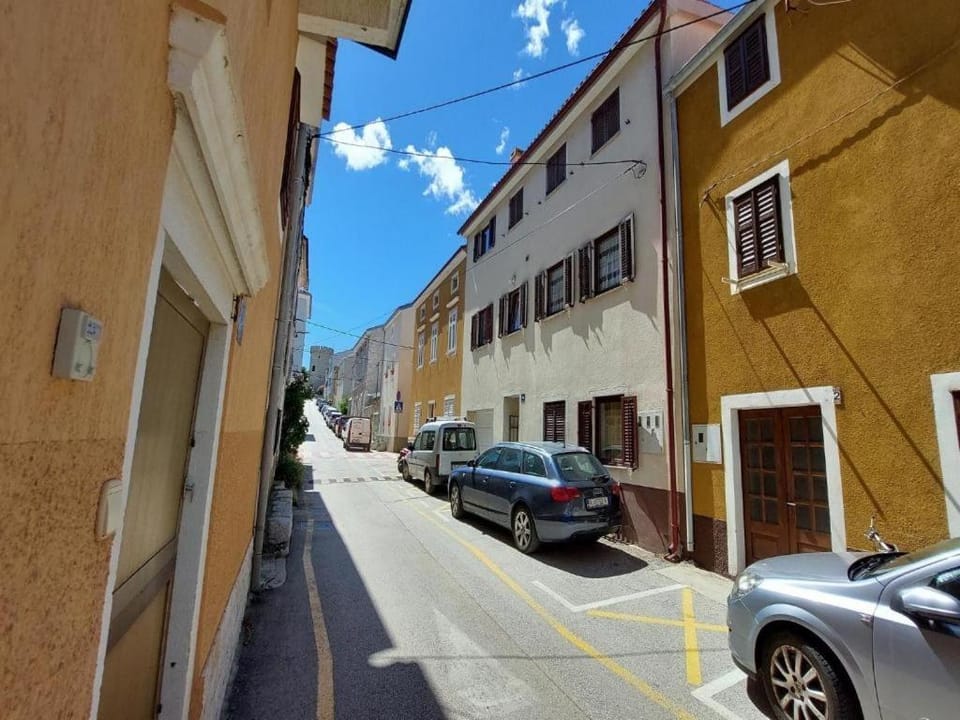 4 Colors Rooms, Cres Bed and Breakfast in Cres