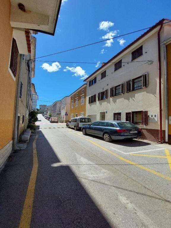4 Colors Rooms, Cres Bed and Breakfast in Cres