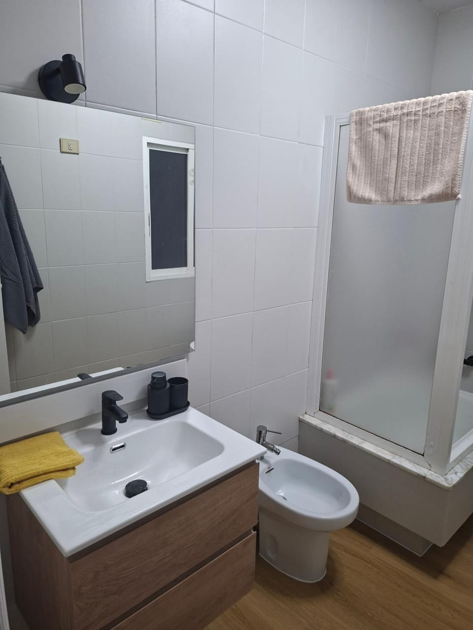 Piso 4 dormitorios playa sada Apartment in Galicia