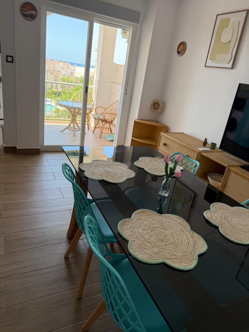 Apartamento en Calahonda, Urb Perla Andalucia recientemente reformado Apartment in Costa Tropical
