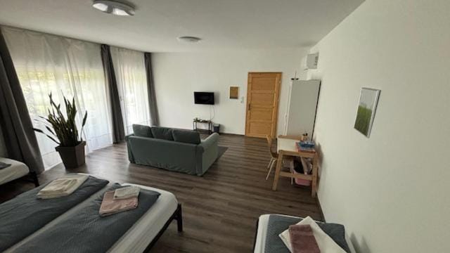 Photo of the whole room