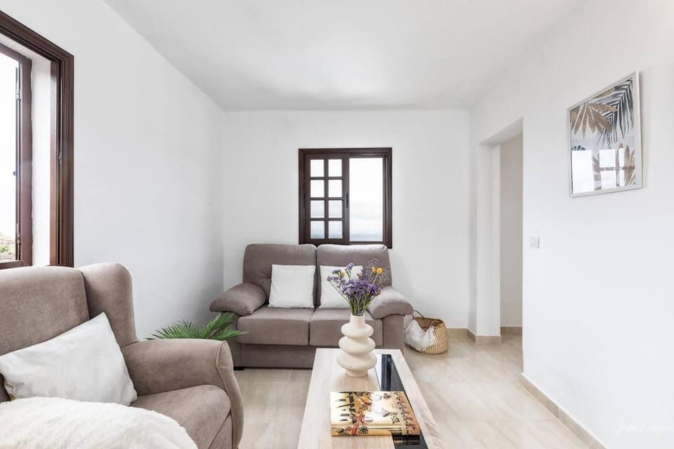 Casita Los Árboles House in La Palma