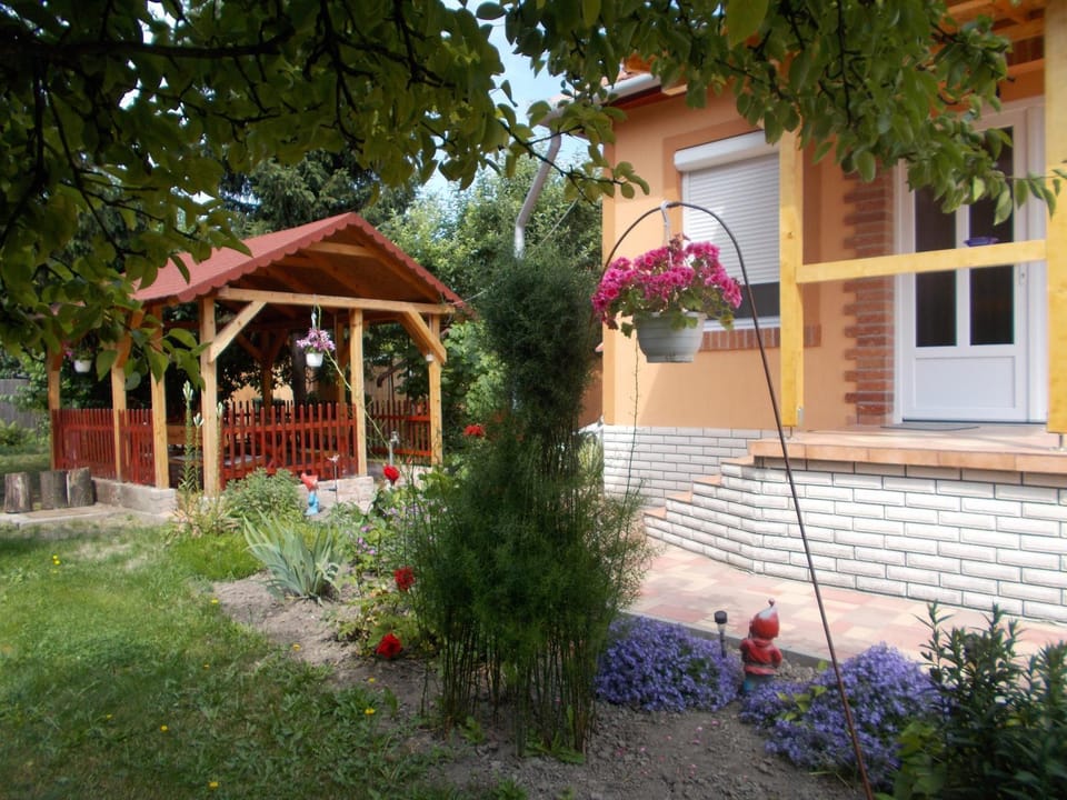 Marcsi Apartman Apartment in Hungary