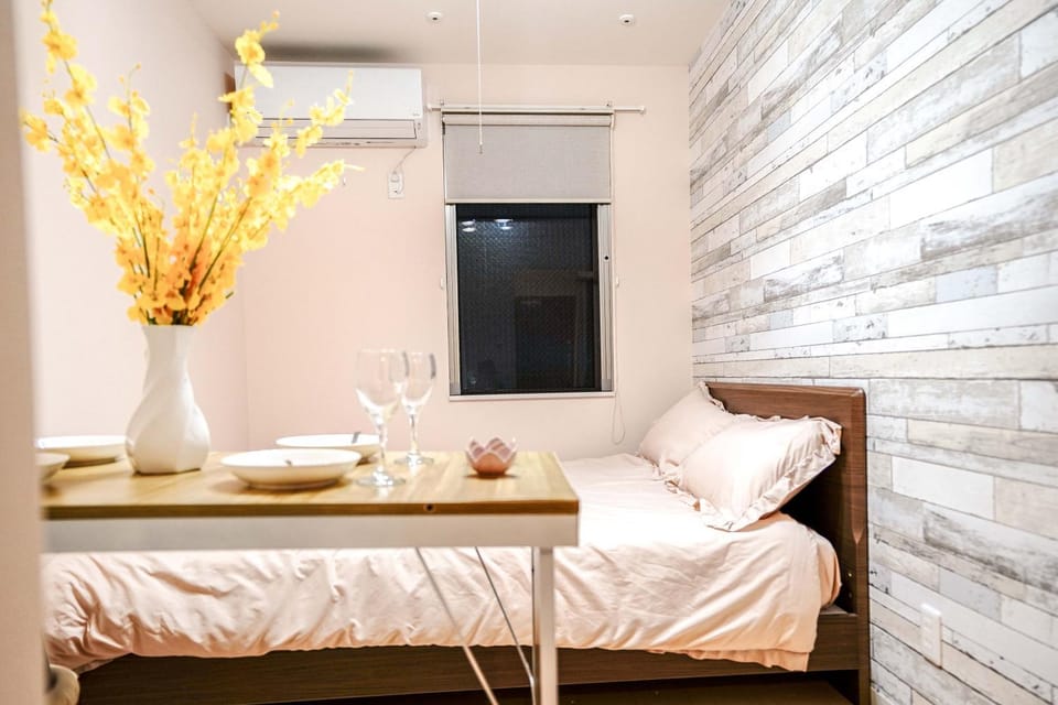 Seating area, Bedroom