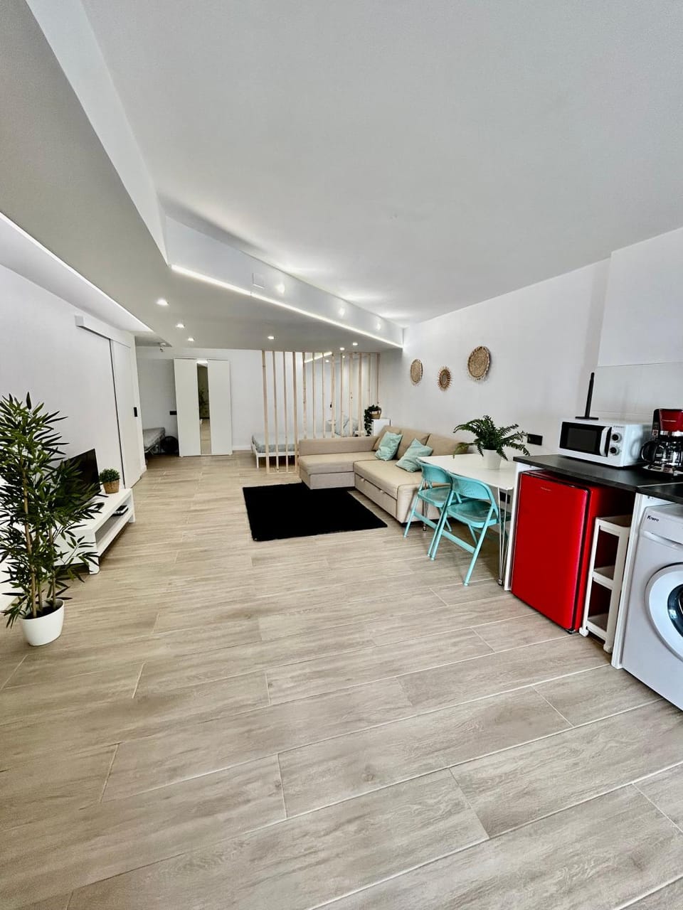 Kitchen or kitchenette, Living room, Dining area
