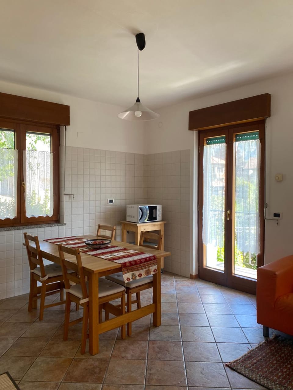 Kitchen or kitchenette, Living room