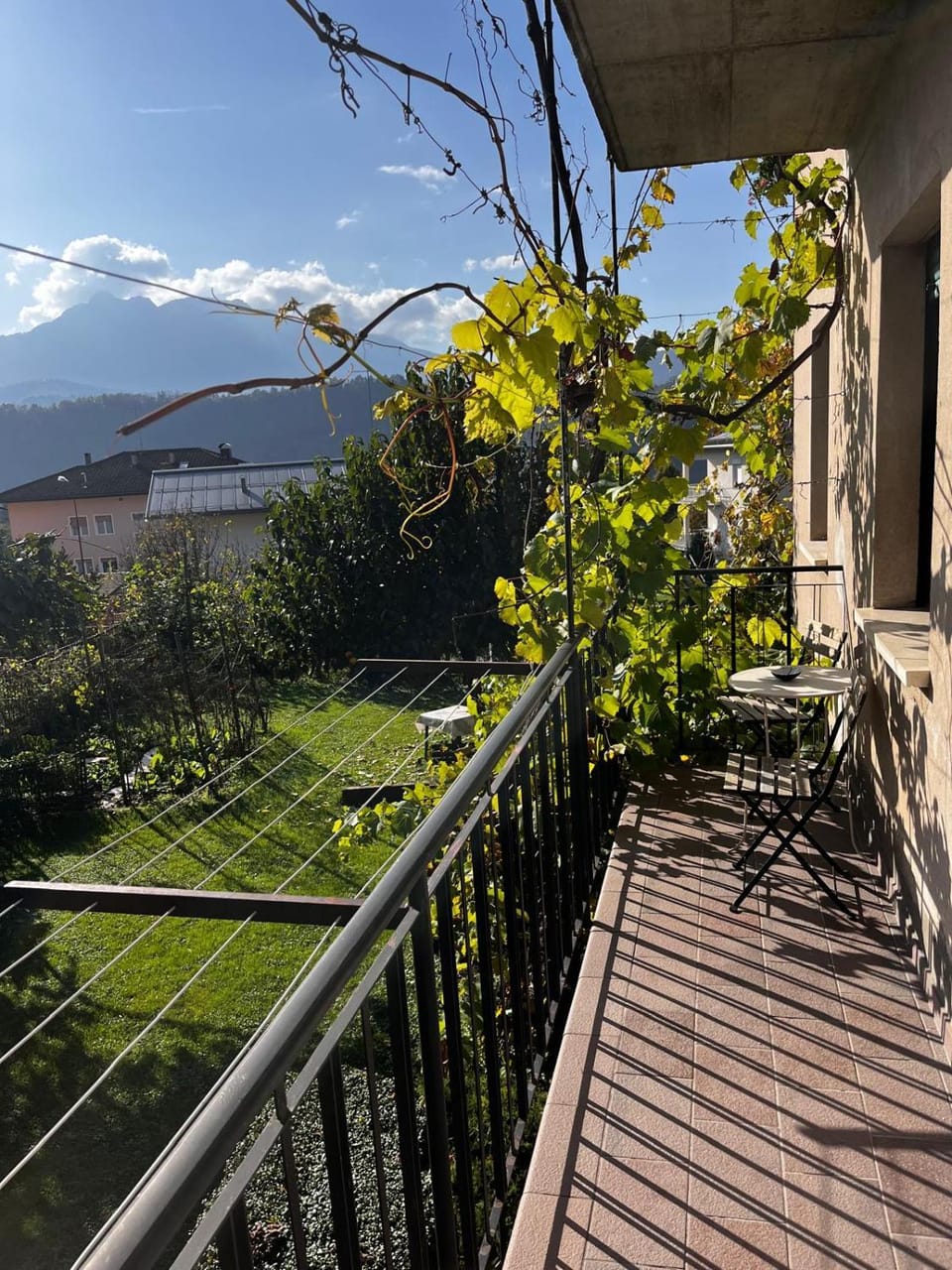 Balcony/Terrace, Mountain view