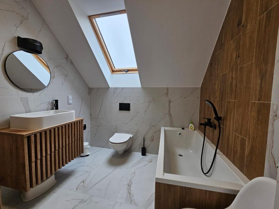 Bathroom, Bath