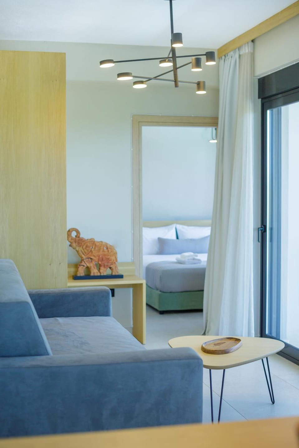 Bed, Living room, Photo of the whole room