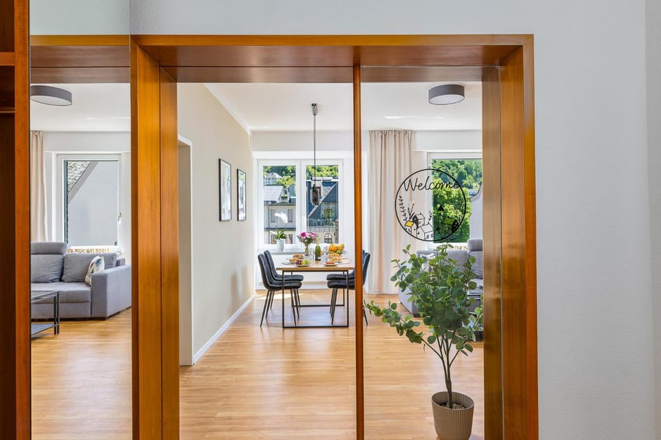 Living room, Seating area, Dining area