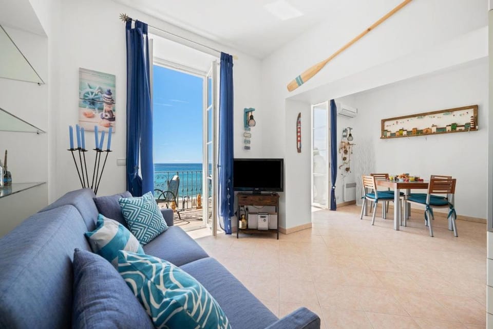 LE GALET - Hyper Centre - Vue exceptionnelle Mer Apartment in Menton