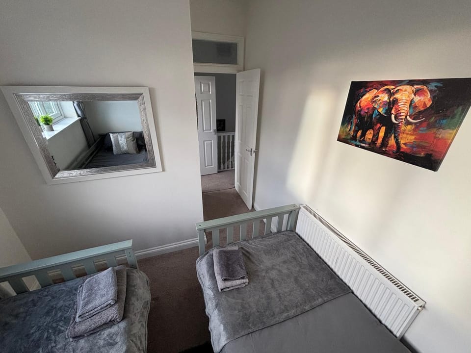 Stylish modern Cottage, Kidderminster House in Wyre Forest District